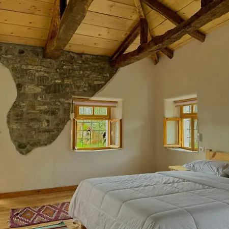 Vitoria - Mrizi I Zanave Guest house
