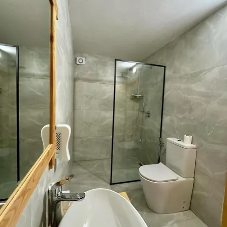 Vitoria - Mrizi I Zanave Guest house *