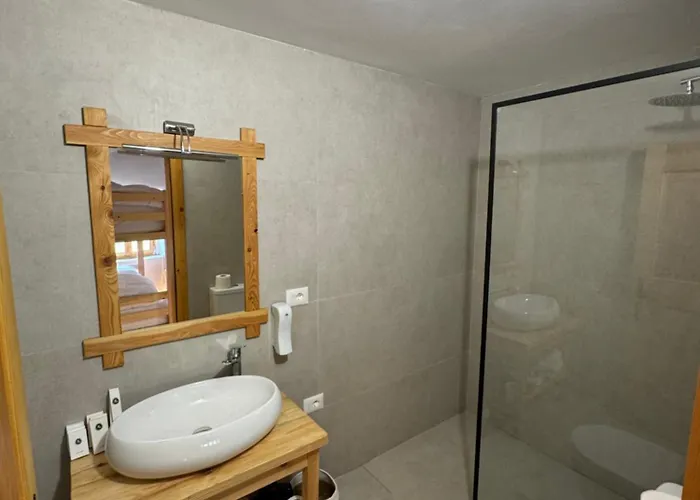 Vitoria - Mrizi I Zanave 3* Fishte